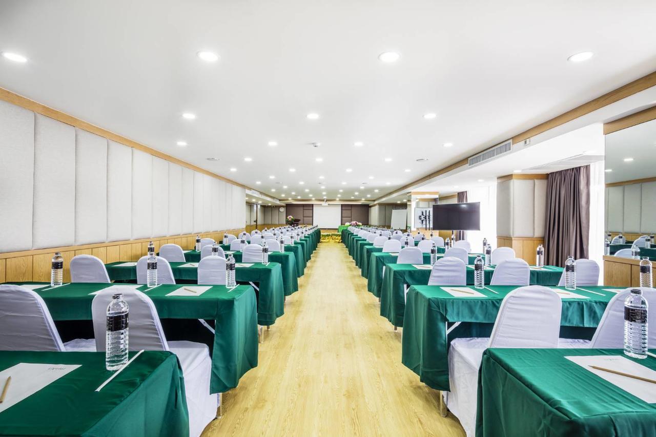 Livotel Hotel Hua Mak Bangkok Dış mekan fotoğraf